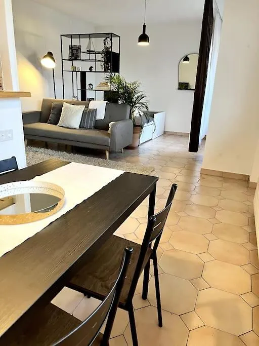 Beautiful Park View Apartment Next To Un Genève 0*,