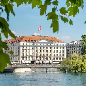 5* Ξενοδοχείο Four Seasons Des Bergues