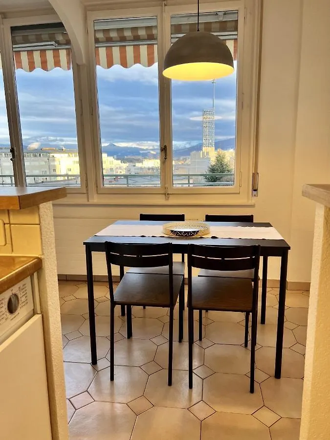 Beautiful Park View Apartment Next To Un Ginebra 0*,  Suiza
